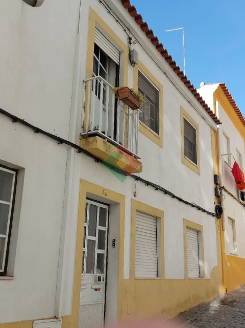 Apartamento T2 para Venda em Sé e São Lourenço