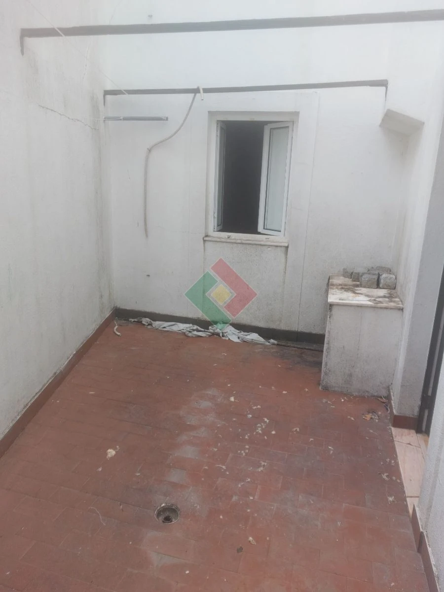 Apartamento T2 para Venda em Sé e São Lourenço Foto 8