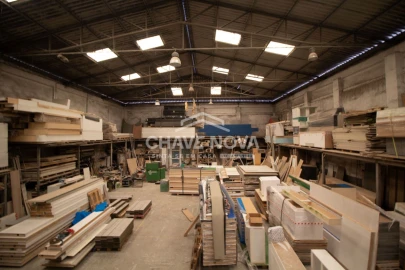 Armazém para Venda em Esmoriz