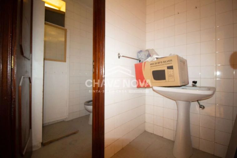 Armazém para Venda em Esmoriz Foto 13