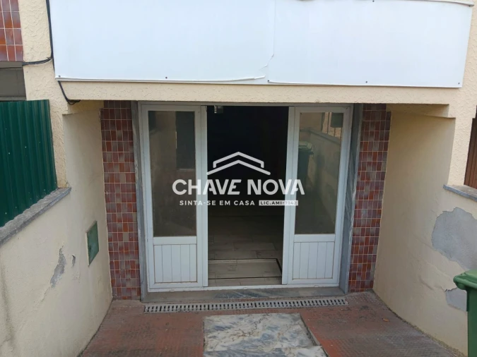 Loja para Venda em Corroios Foto 2