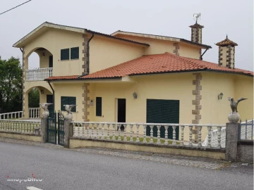 Moradia T3 para Venda em Sande, Vilarinho, Barros e Gomide