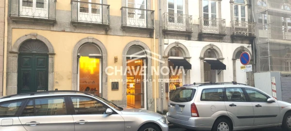 Loja para Trespasse em Aldoar, Foz do Douro e Nevogilde