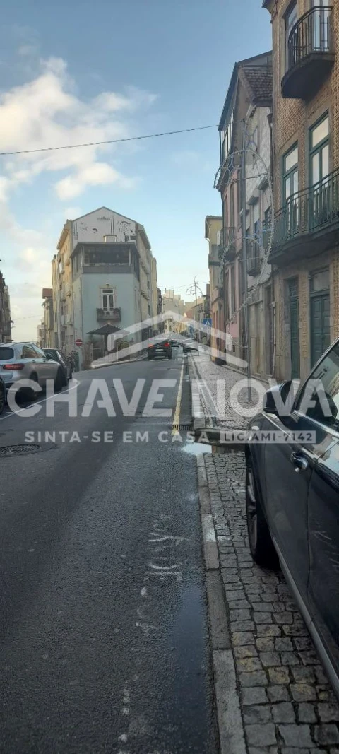 Loja para Trespasse em Aldoar, Foz do Douro e Nevogilde