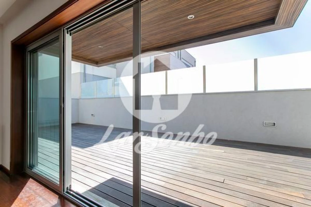 Moradia T5 para Venda em Espinho Foto 20