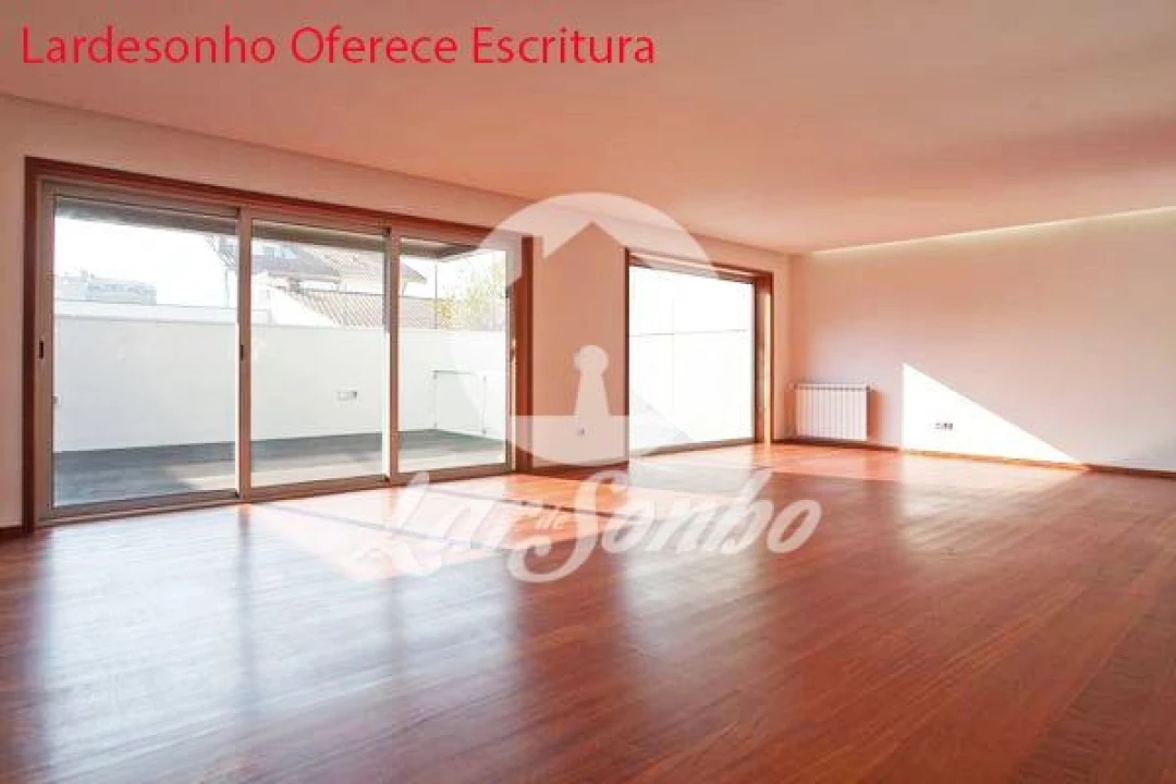 Moradia T5 para Venda em Espinho Foto 5