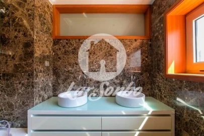 Moradia T5 para Venda em Espinho