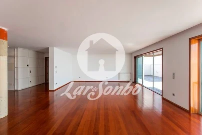 Moradia T5 para Venda em Espinho