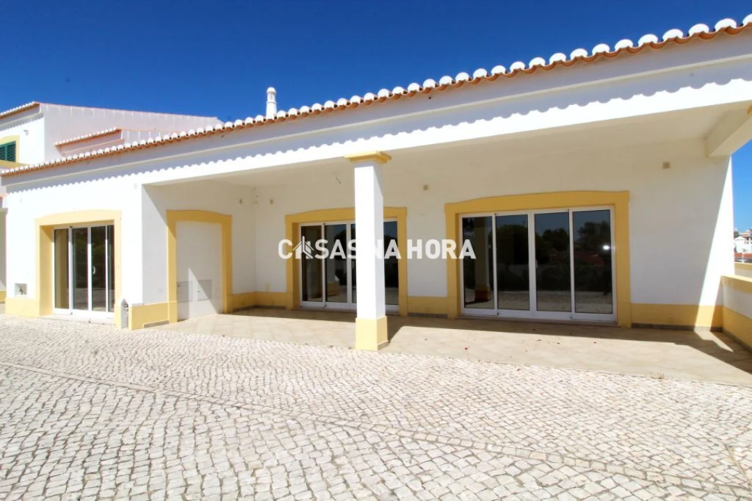 Negócio para Venda em Lagoa e Carvoeiro Foto 1