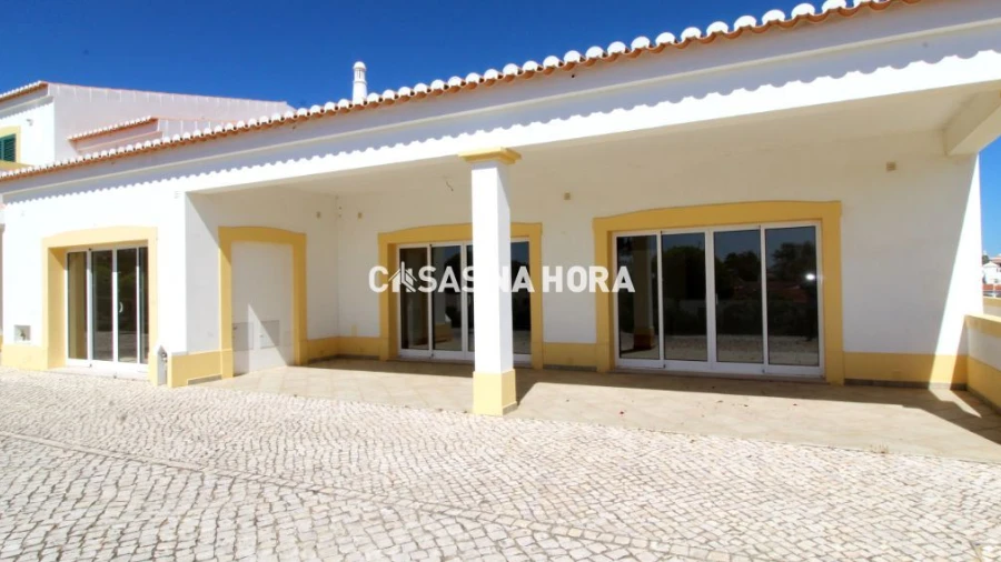 Negócio para Venda em Lagoa e Carvoeiro
