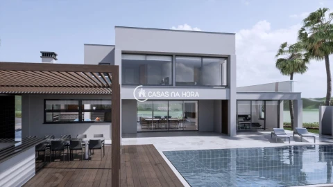 Moradia T4 para Venda em Lagos (São Sebastião e Santa Maria)