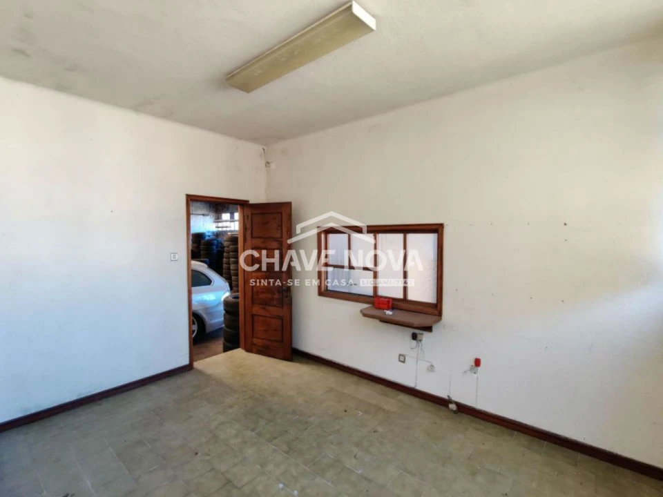 Armazém para Venda em São Roque Foto 13