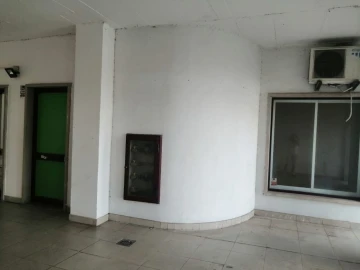 Loja para Arrendamento em Sé e São Lourenço