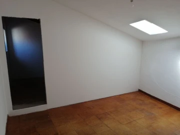 Moradia T5 para Venda em Santa Maria da Devesa