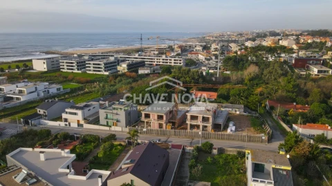 Moradia T4 para Venda em Canidelo