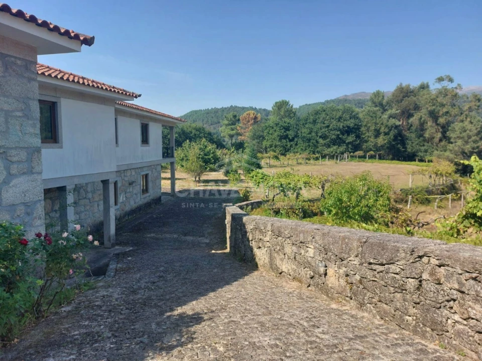 Quinta T3 para Venda em Grade e Carralcova Foto 2