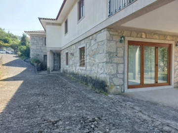 Quinta T3 para Venda em Grade e Carralcova