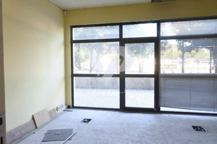 Escritório para Arrendamento em Algés, Linda-A-Velha e Cruz Quebrada-Dafundo Foto 9