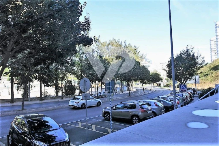 Escritório para Arrendamento em Algés, Linda-A-Velha e Cruz Quebrada-Dafundo Foto 20