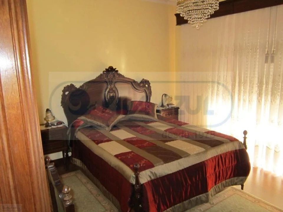 Moradia T4 para Venda em Alfena Foto 7