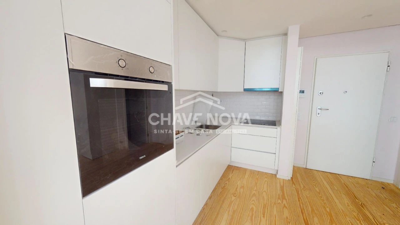 Apartamento T1 para Venda em Cedofeita, Santo Ildefonso, Sé, Miragaia, São Nicolau e Vitória Foto 3