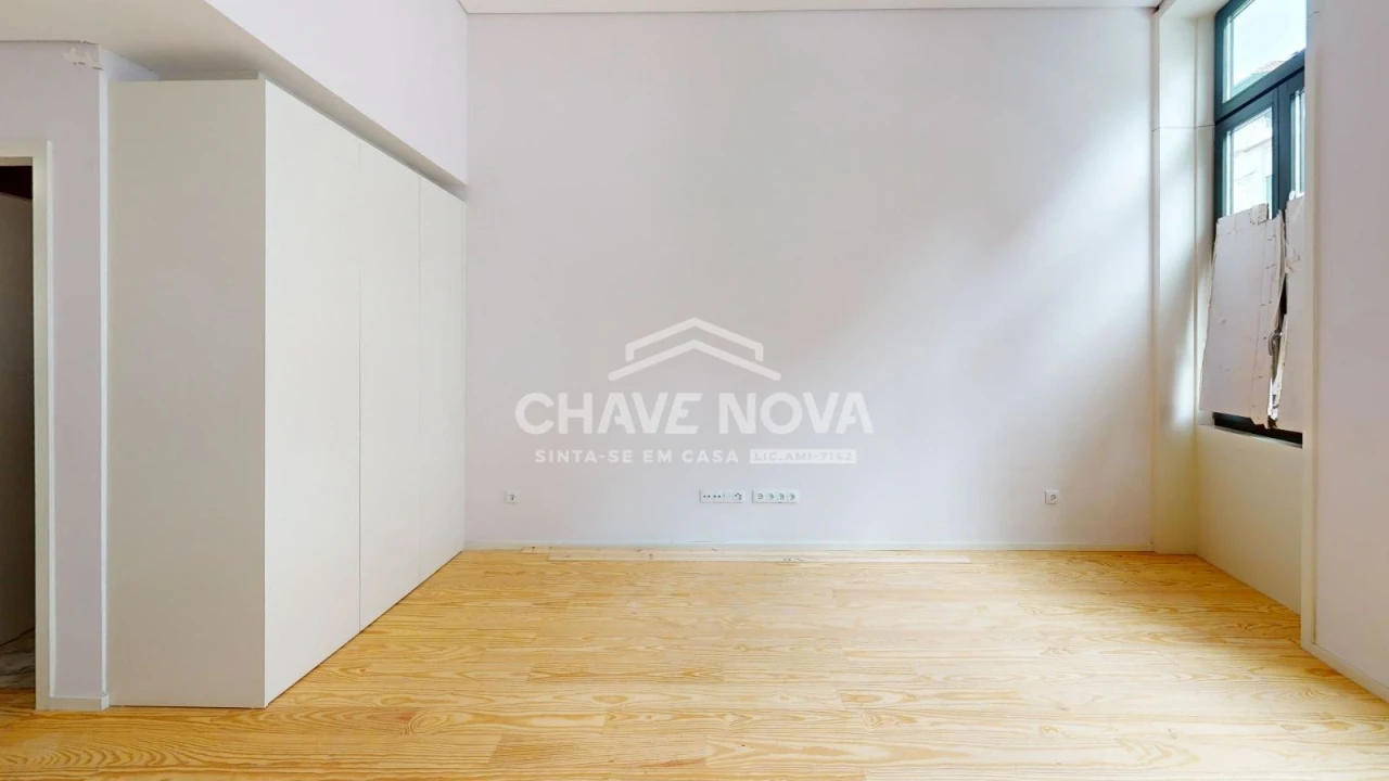 Apartamento T1 para Venda em Cedofeita, Santo Ildefonso, Sé, Miragaia, São Nicolau e Vitória Foto 7