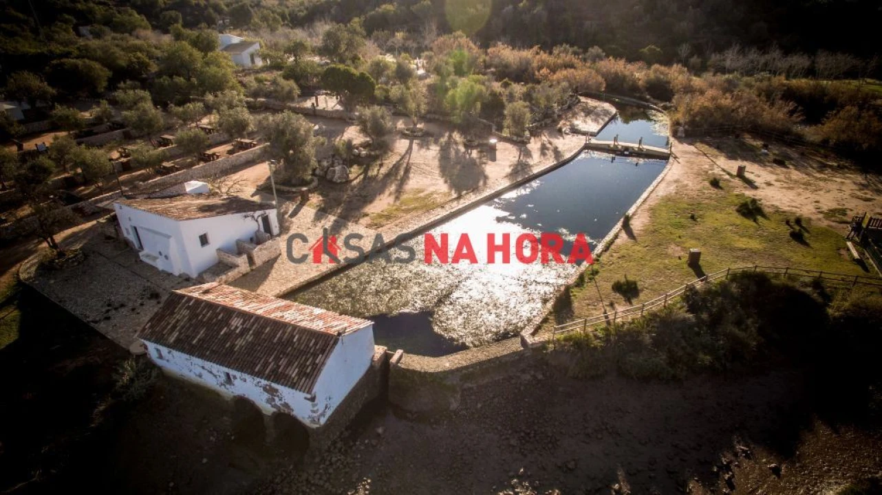 Terreno para Venda em Estômbar e Parchal Foto 8