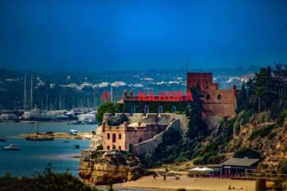 Terreno P/ Prédio para Venda em Ferragudo