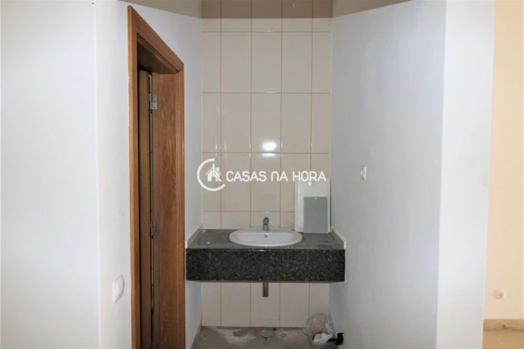 Loja para Venda em Ferragudo Foto 6