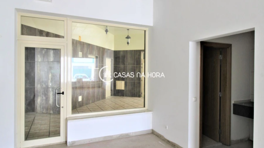 Loja para Venda em Ferragudo