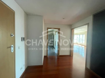 Apartamento T4 para Venda em Ramalde