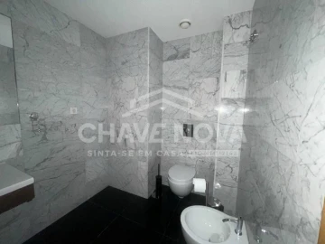 Apartamento T4 para Venda em Ramalde