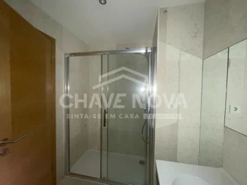 Apartamento T4 para Venda em Ramalde