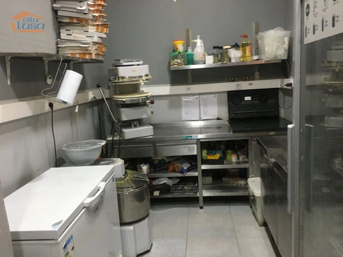 Loja para Trespasse em Paranhos Foto 17