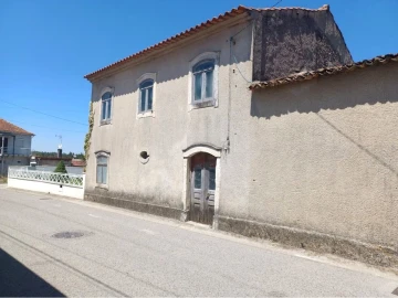 Moradia T0 para Venda em Casal Comba