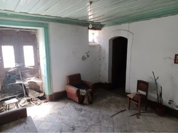 Moradia T0 para Venda em Casal Comba