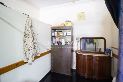 Loja para Trespasse em Oliveira do Douro