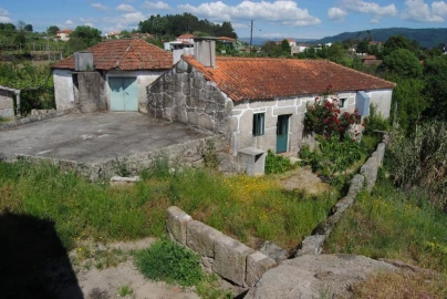 Quinta T3 para Venda em Salvador do Monte