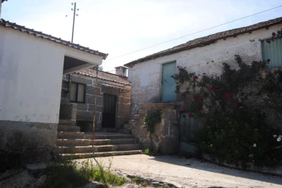 Quinta T3 para Venda em Salvador do Monte