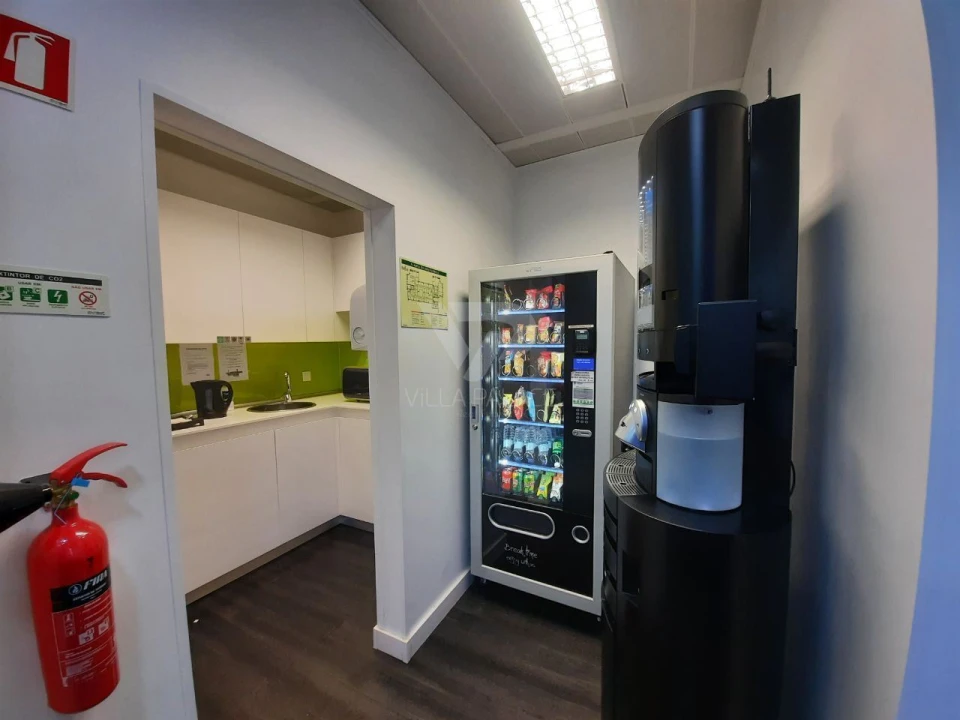 Escritório para Arrendamento em Campo de Ourique Foto 11