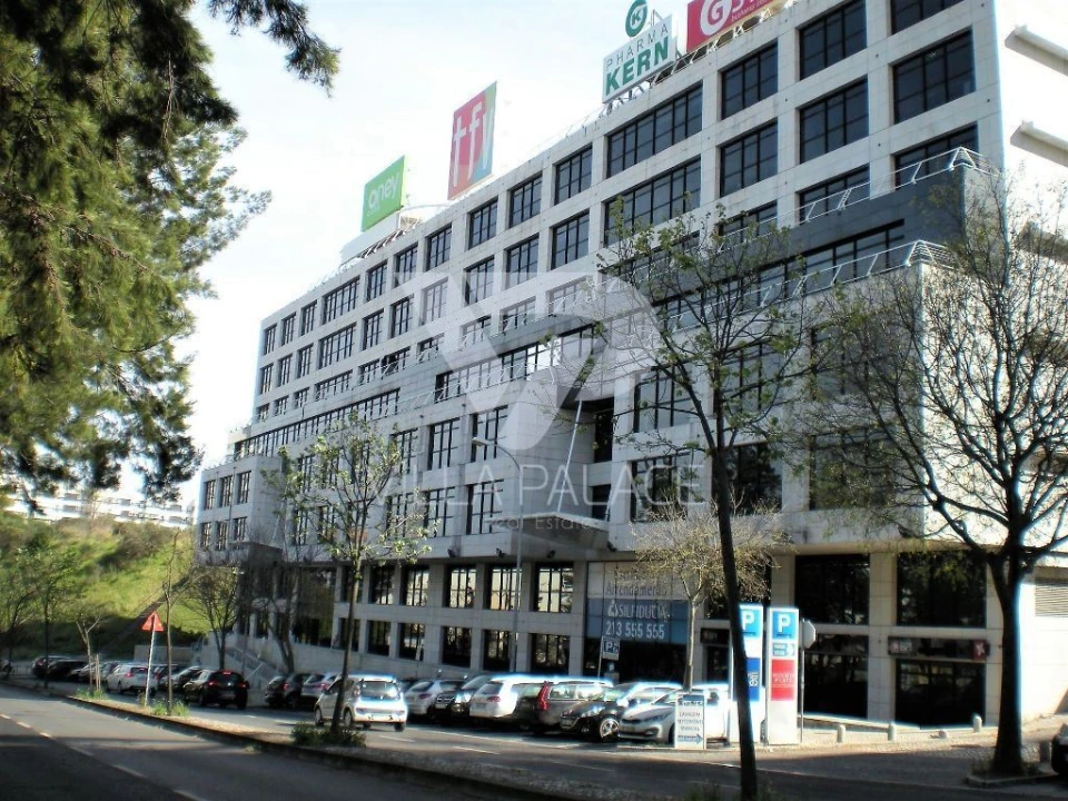 Escritório para Arrendamento em Algés, Linda-A-Velha e Cruz Quebrada-Dafundo Foto 16