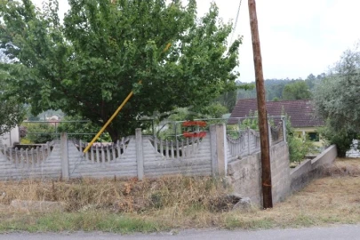 Terreno Misto para Venda em Caxarias