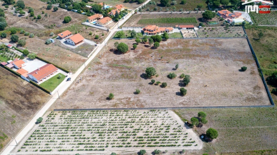 Terreno Misto para Venda em Vale de Santarem