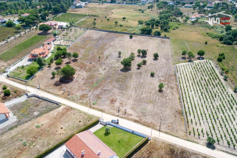 Terreno Misto para Venda em Vale de Santarem Foto 14