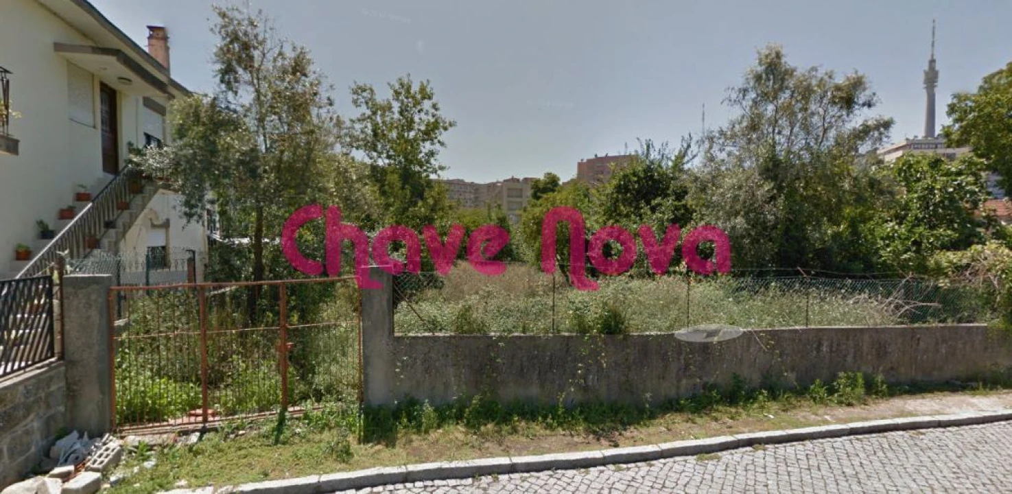 Terreno Misto para Venda em Oliveira do Douro Foto 1