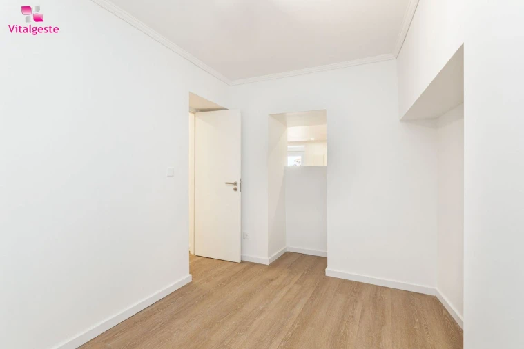 Apartamento T2 para Venda em Vialonga Foto 9