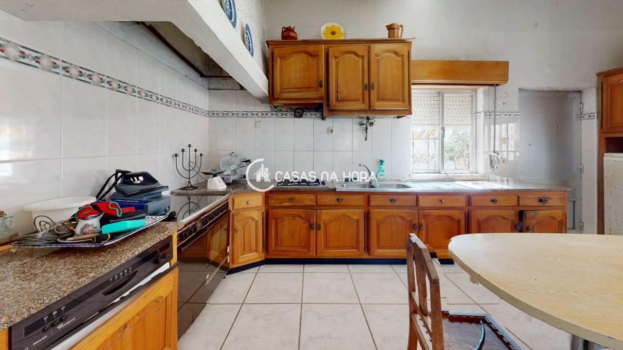 Moradia T4 para Venda em Aguiar da Beira e Coruche Foto 3