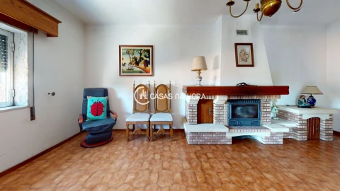 Moradia T4 para Venda em Aguiar da Beira e Coruche