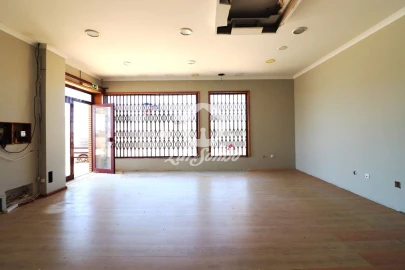 Loja para Arrendamento em Esmoriz