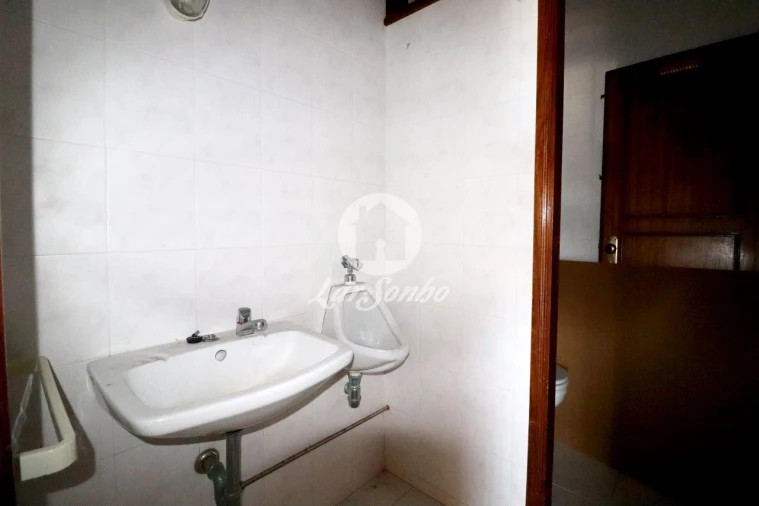 Loja para Arrendamento em Esmoriz Foto 9